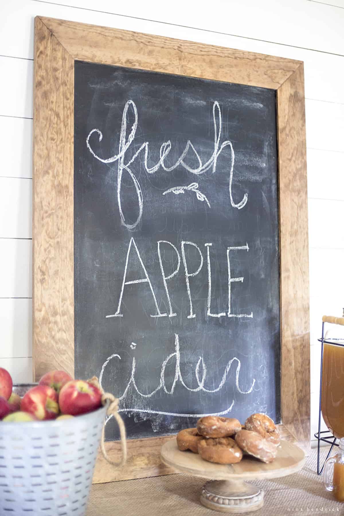 Fresh apple cider chalkboard sign.
