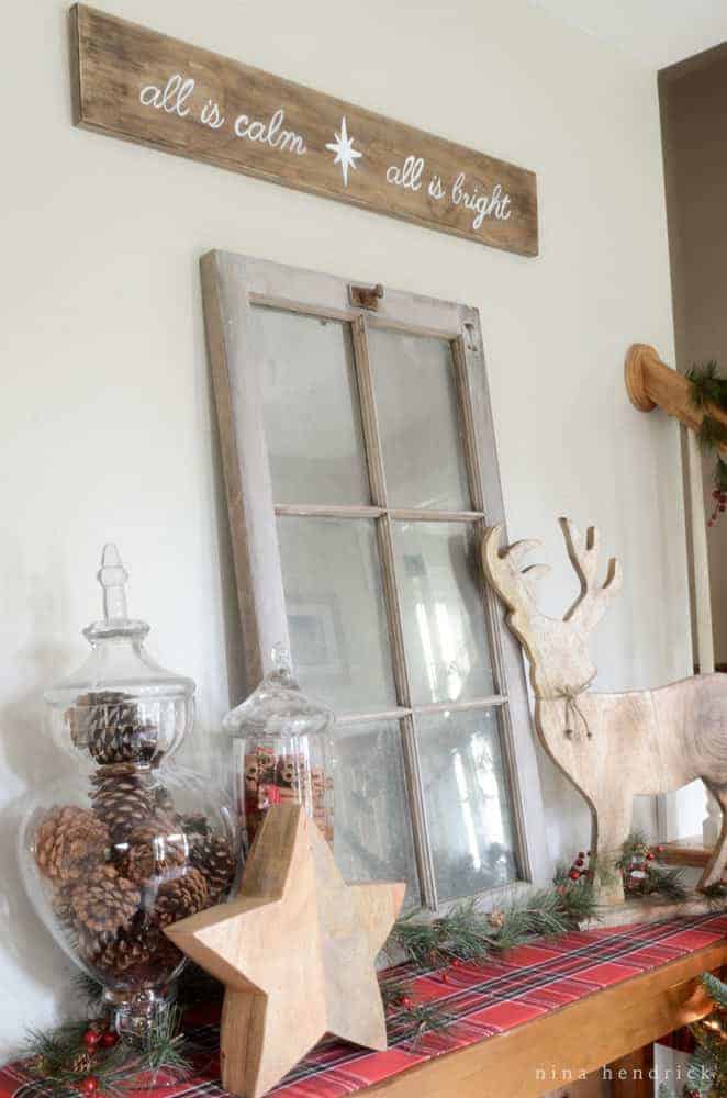 Christmas Home Tour | Rustic and Cozy Christmas Holiday Decor Inspiration from @nina_hendrick