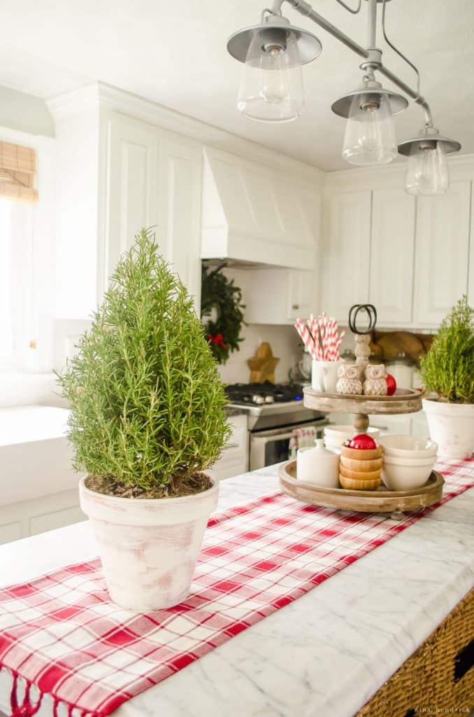 Holiday Housewalk 2015 | Farmhouse Holiday Baking in the Christmas Kitchen | Gather inspiration from the Holiday Housewalk 2015 with a modern farmhouse decorated for Christmas using rustic and classic decor. 
