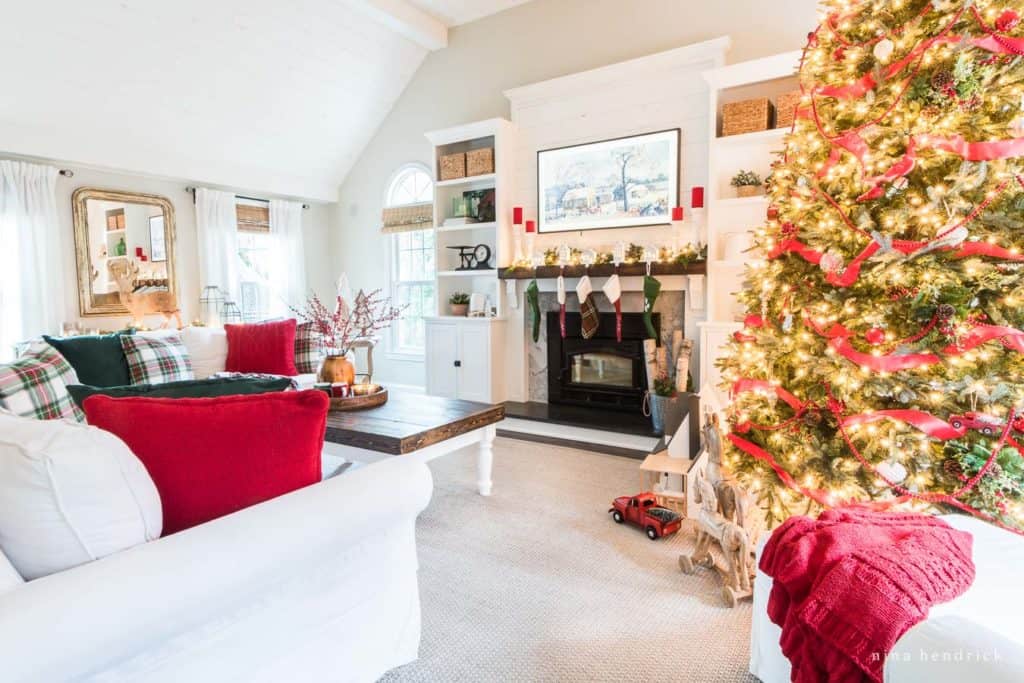 Family Room Decorated with Classic Christmas Colors