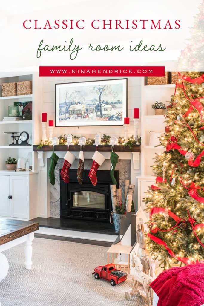 Classic Christmas Family Room Ideas