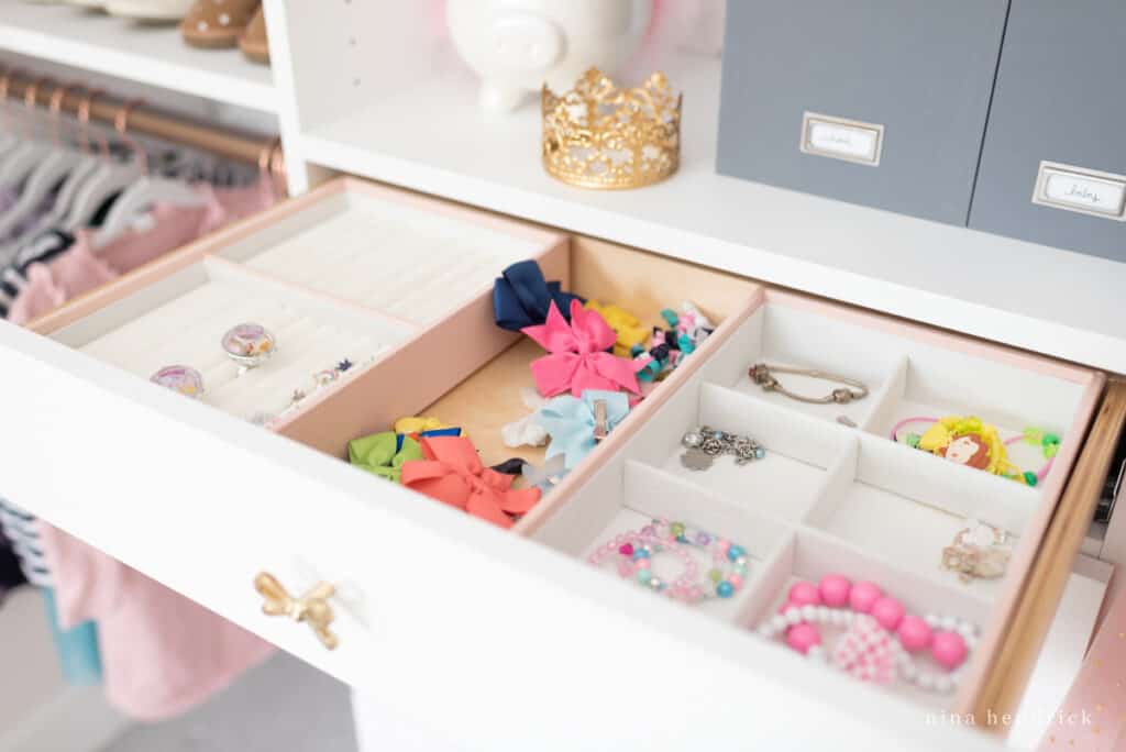 jewelry organizers and drawer with bow