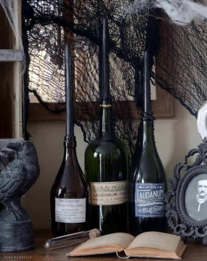 Gather inspiration from the "study" of a Victorian Mad Scientist in this ApotheScary Vignette and see all of his wares and experiments on display!