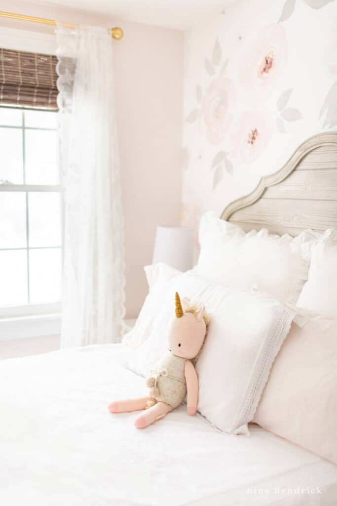 Home Renovation Goal — Finish this pink little girl's room with wallpaper and feminine touches. 