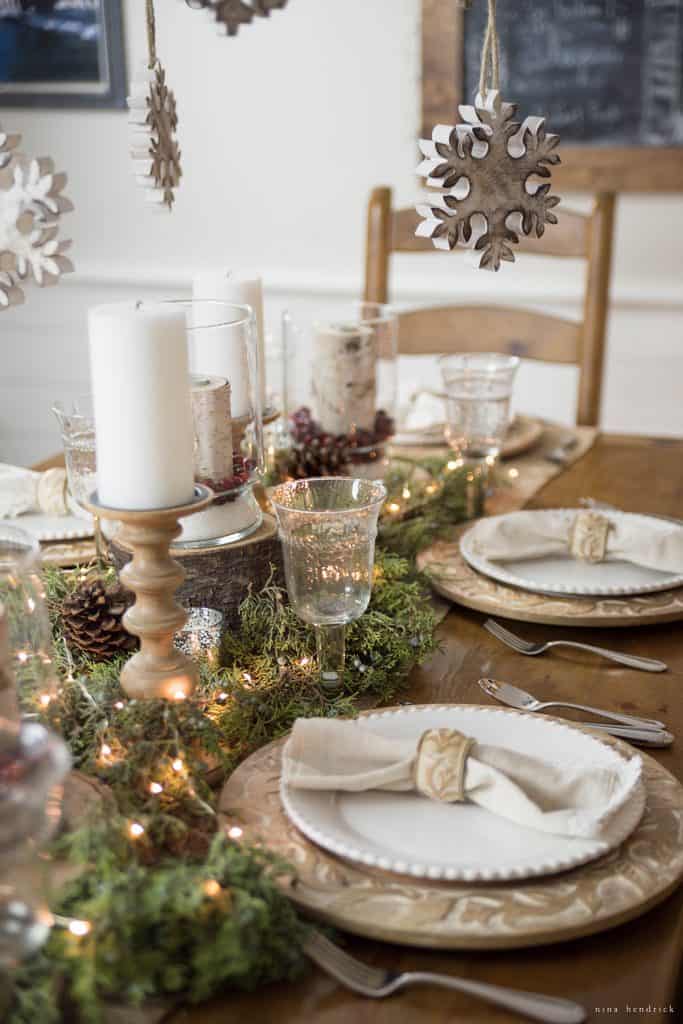 Christmas 2016 Nina Hendrick Holiday Housewalk | White and Wood Tablescape