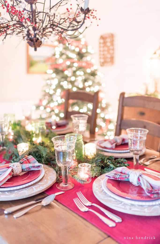 How to create a tablescape for Christmas.