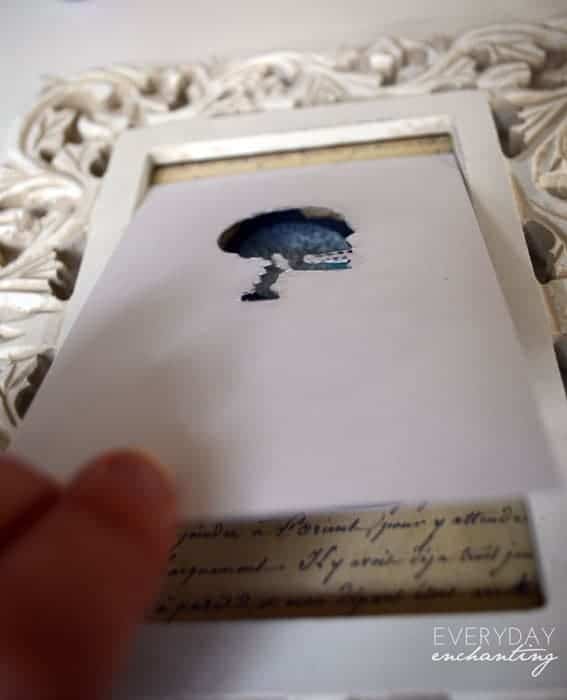 Surprise Spooky Cameo with Mod Podge | Learn how to make a spooky cameo with a glow-in-the-dark surprise using Mod Podge from www.ninahendrick.com