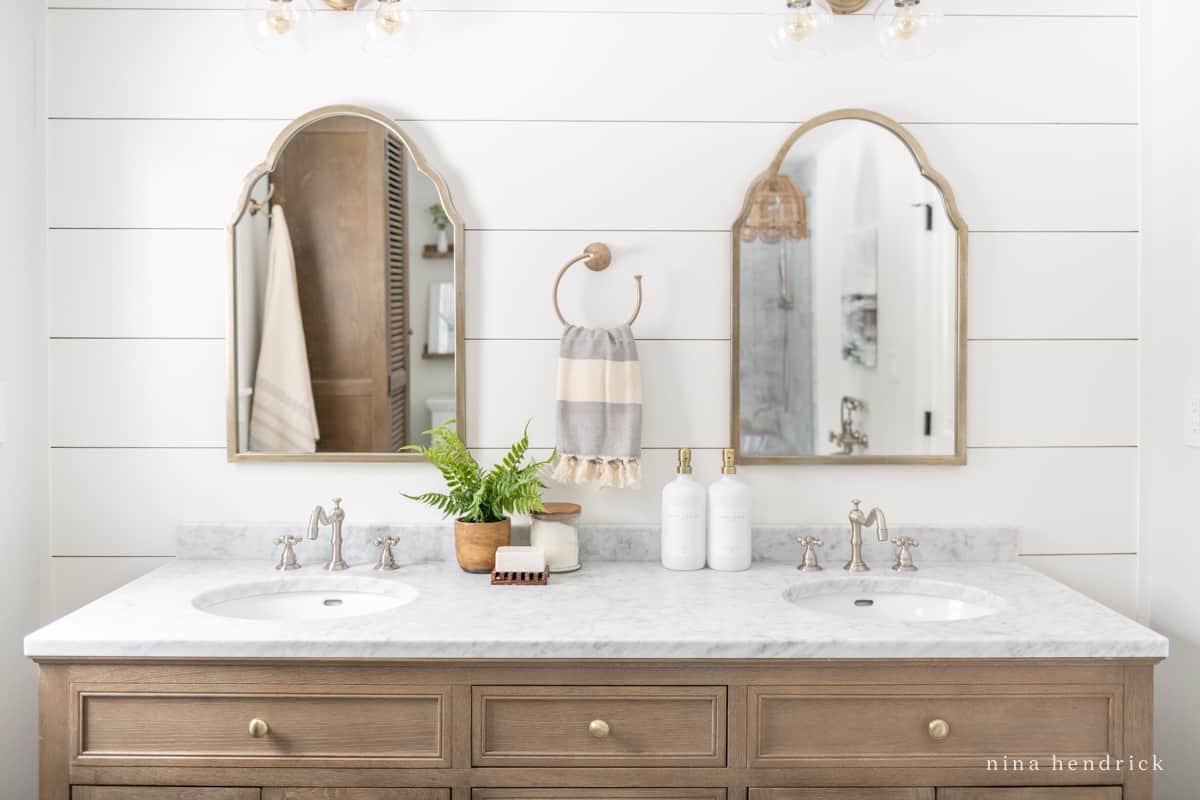 Great Bathroom Vanity Sets That Won't Break Your Whole Bathroom