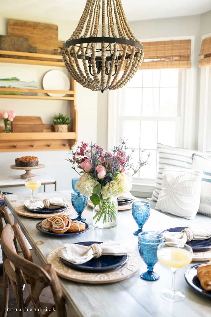 Mother's Day Brunch Ideas Tablescape