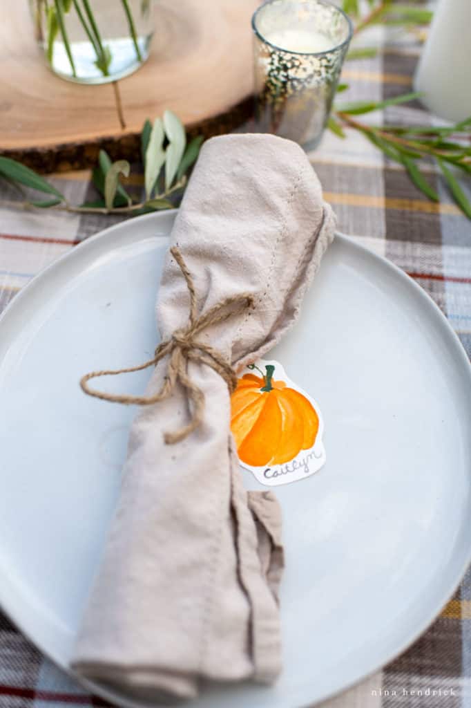 Friendsgiving place setting with watercolor tag