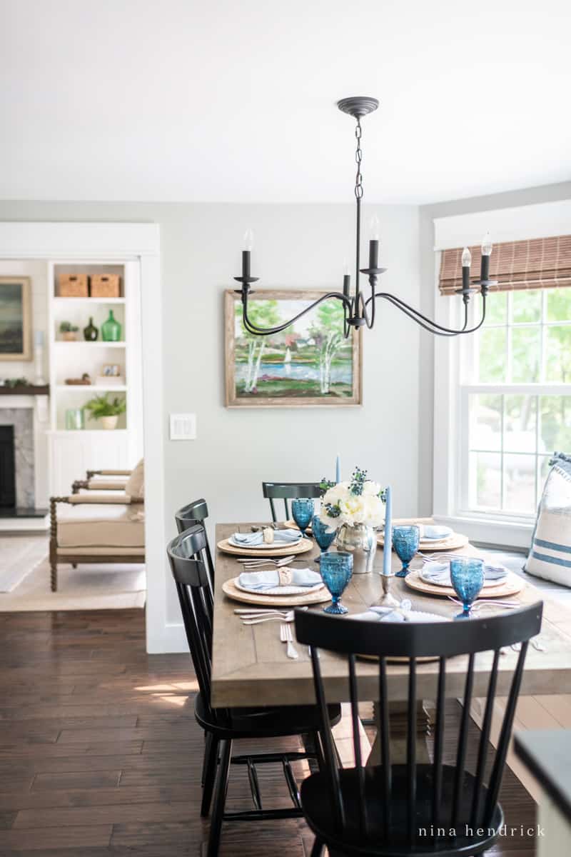 Summer decorating in the breakfast nook with a view into the living room