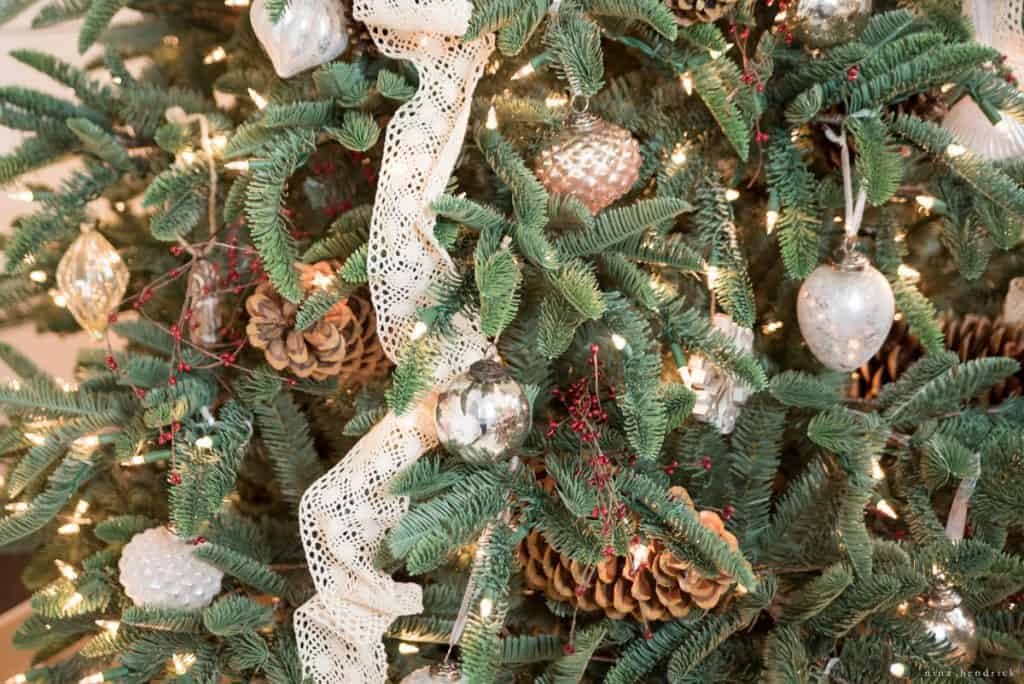 Rustic Christmas Tree Decorations