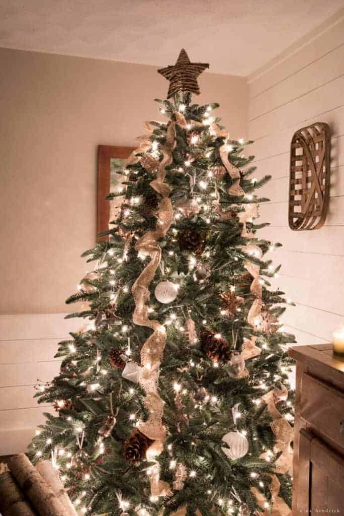 kerstboom-met-versiering